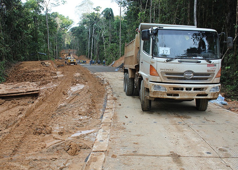 Heavy-duty temporary roadway and site access